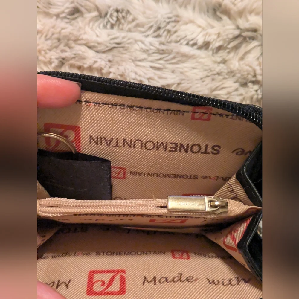 3/$15 Stone Mountain Floral Embossed Leather Wallet - EUC